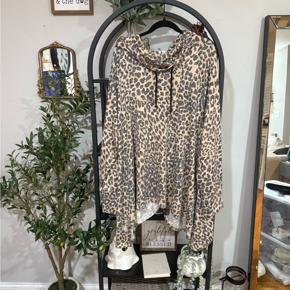Actine plus size Leopard Print Cowl Neck Sweater size 26/28